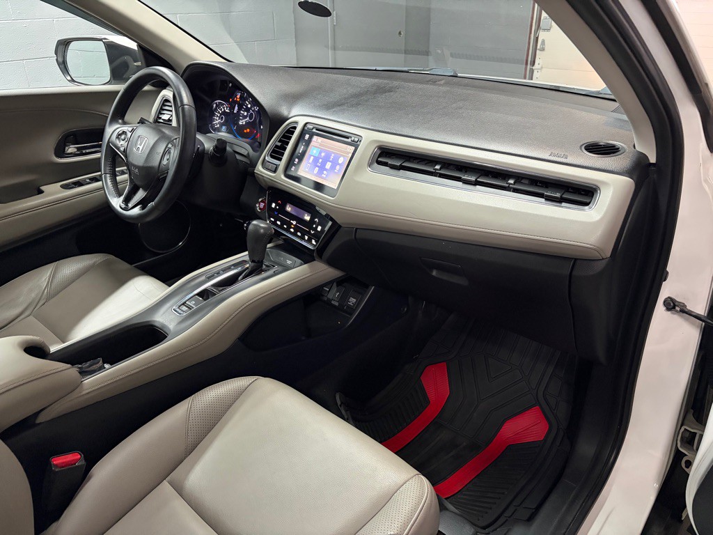 2017 Honda HR-V Image 28