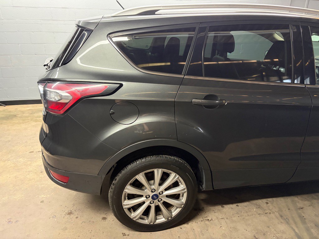 2017 Ford Escape Image 9