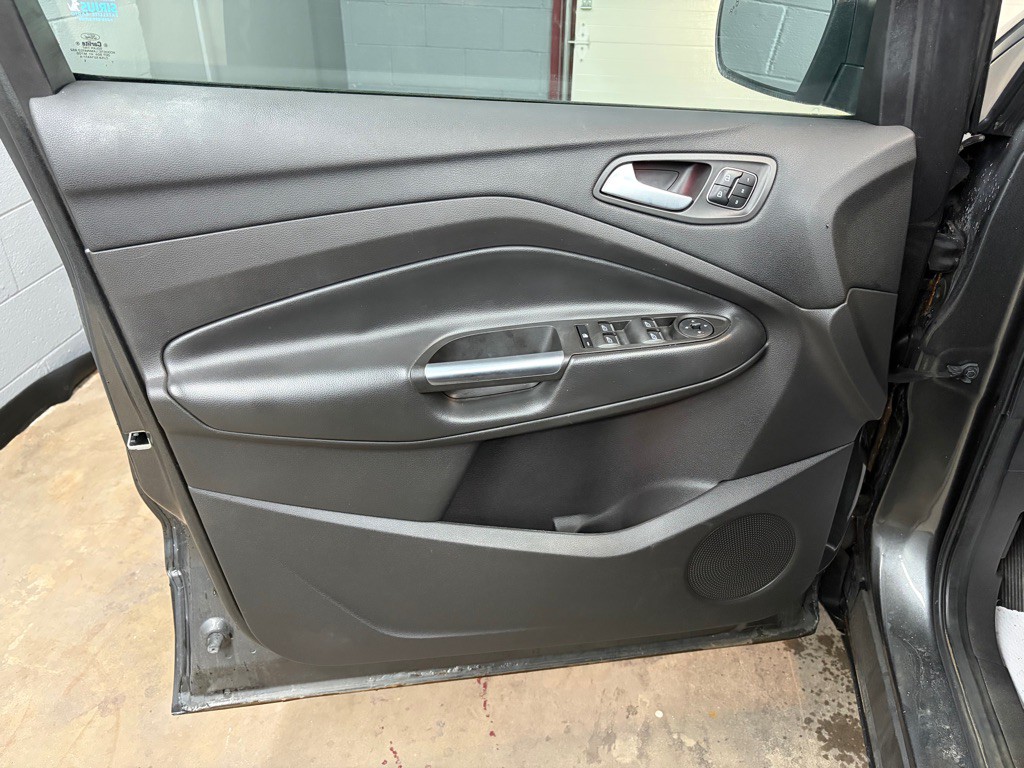 2017 Ford Escape Image 16