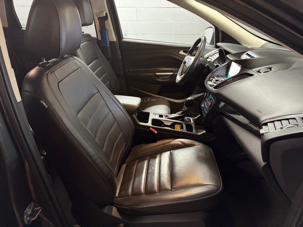 2017 Ford Escape Image 32