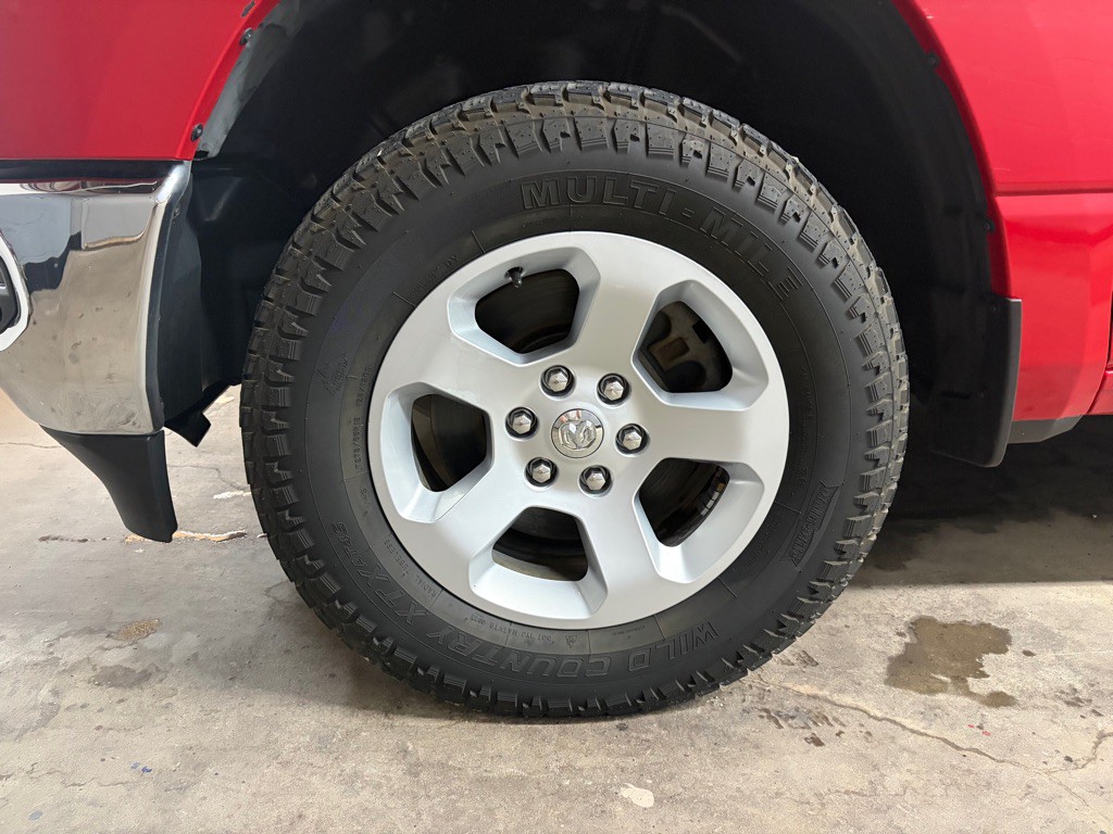 2019 RAM 1500 Image 3