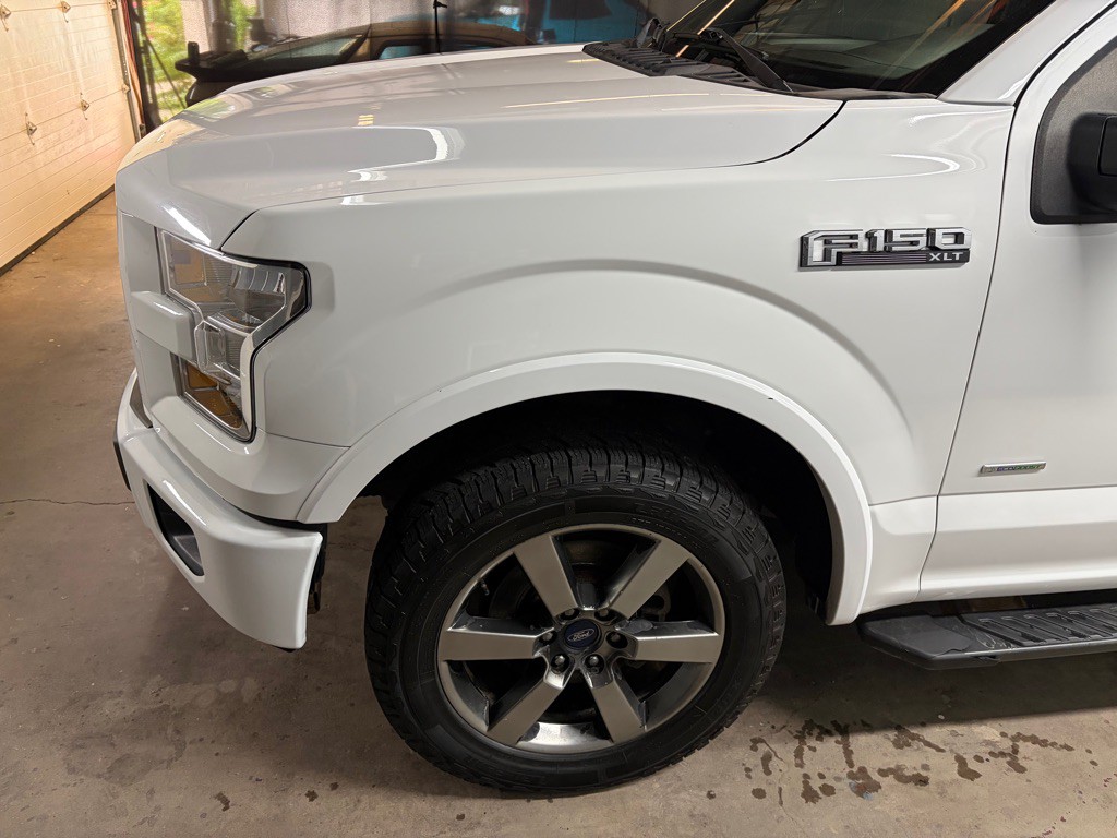 2017 Ford F-150 Image 2