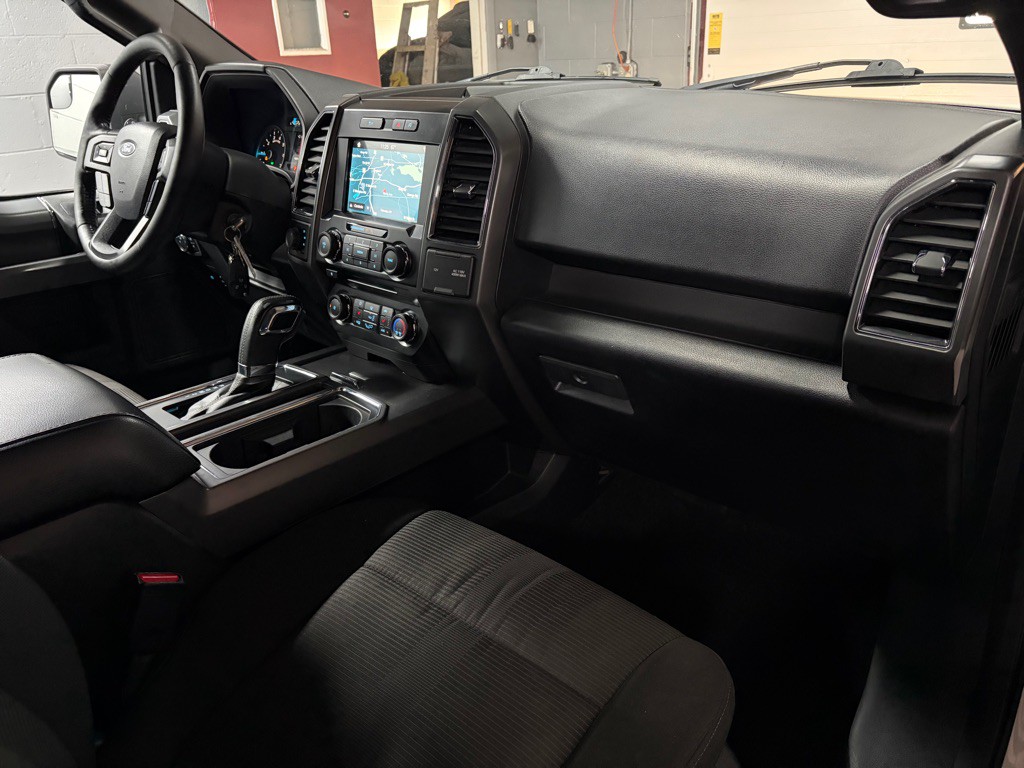 2017 Ford F-150 Image 30