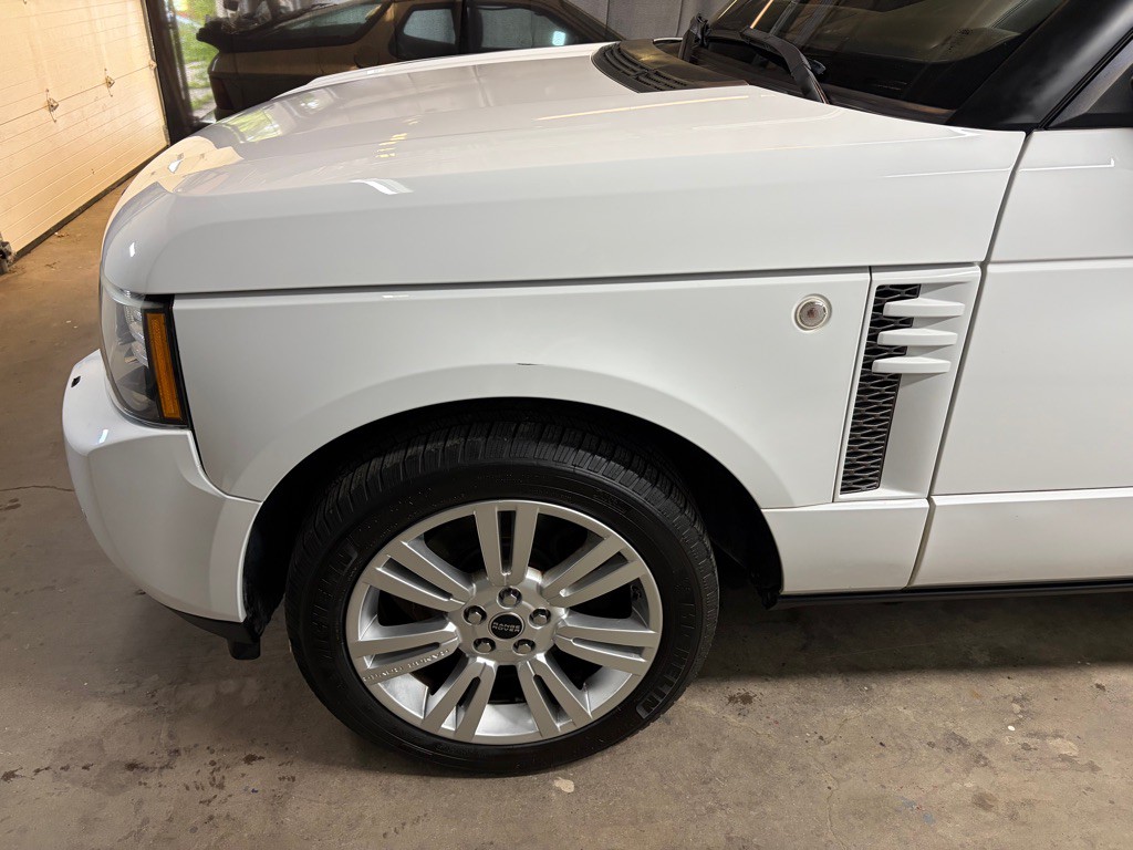 2012 Land Rover Range Rover Image 2