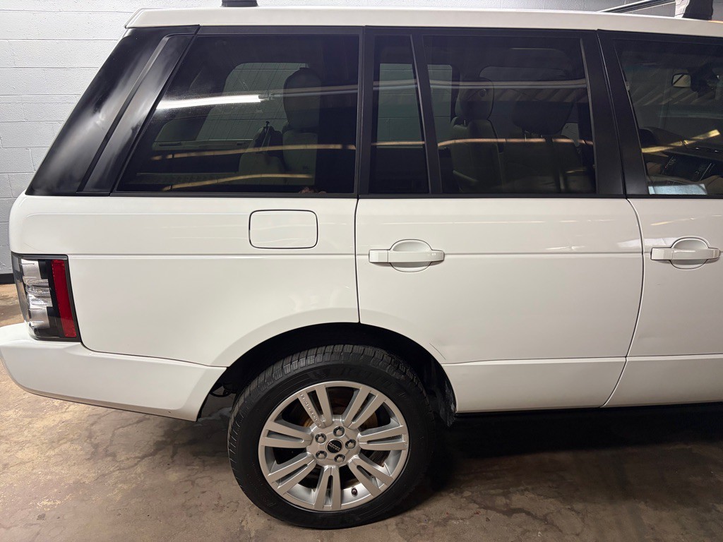 2012 Land Rover Range Rover Image 9