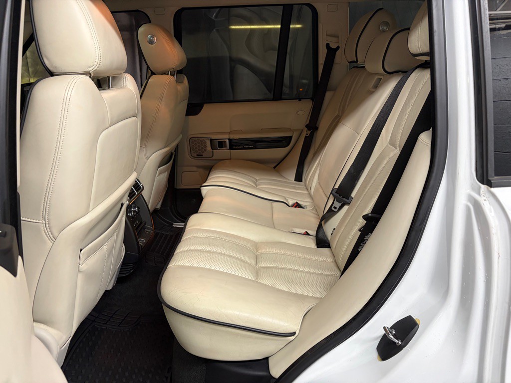 2012 Land Rover Range Rover Image 20