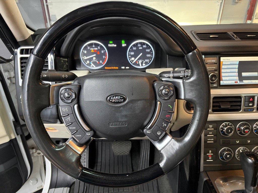 2012 Land Rover Range Rover Image 21