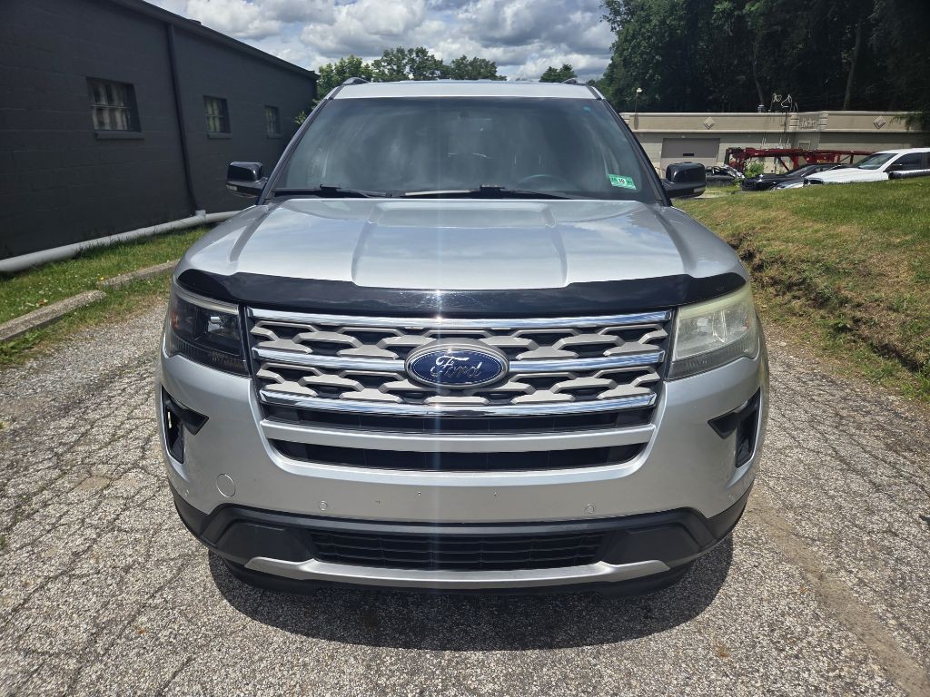 2016 Ford Explorer Image 1