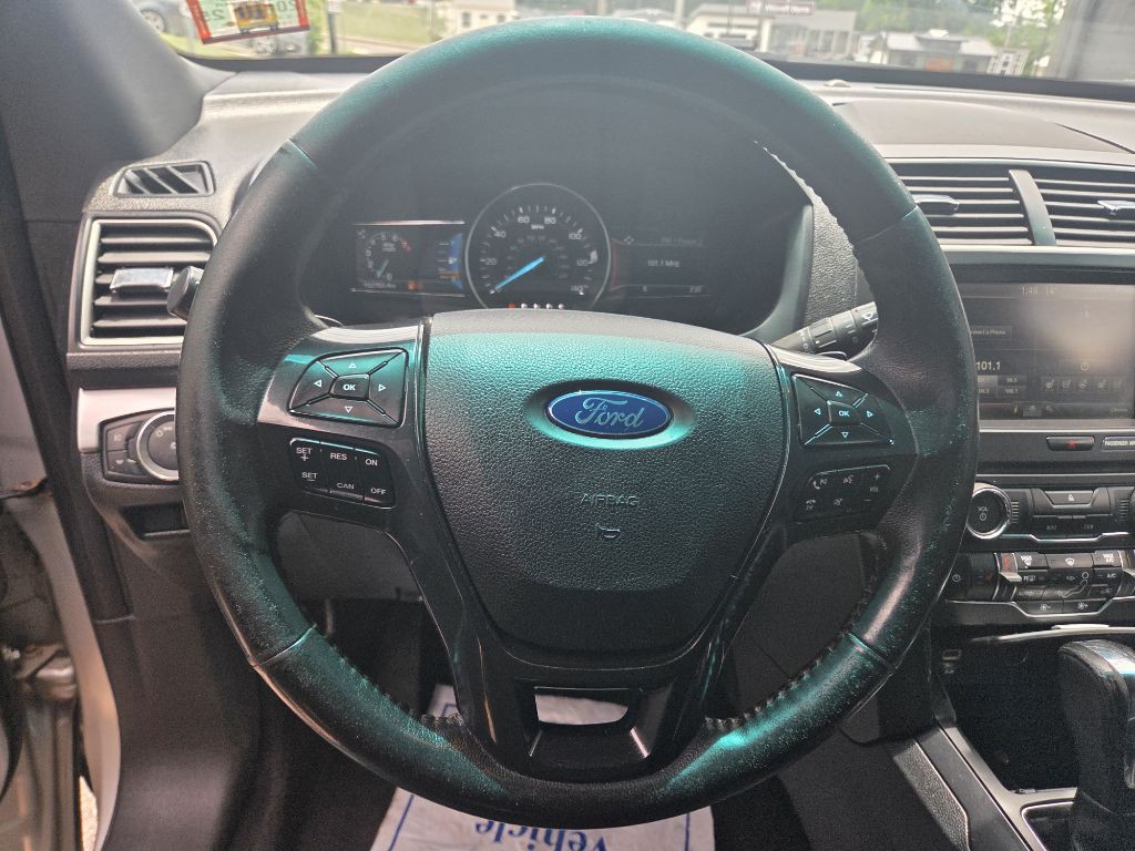 2016 Ford Explorer Image 12