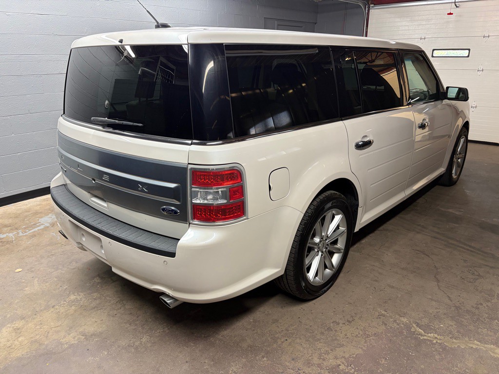 2018 Ford Flex Image 8
