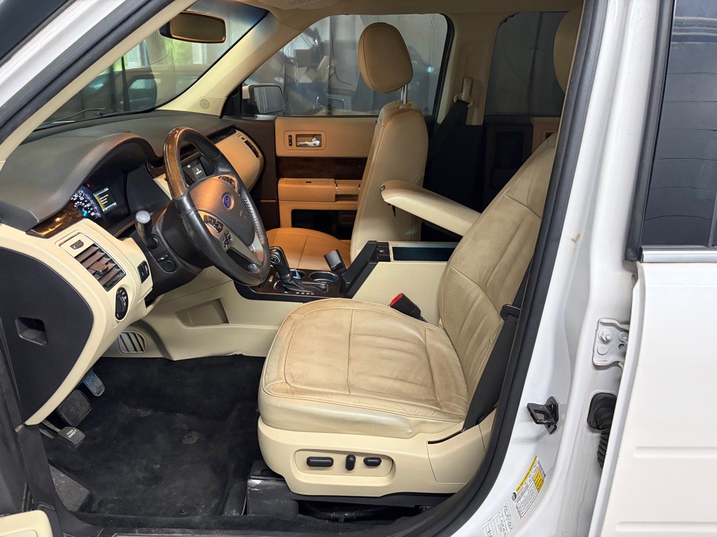 2018 Ford Flex Image 16