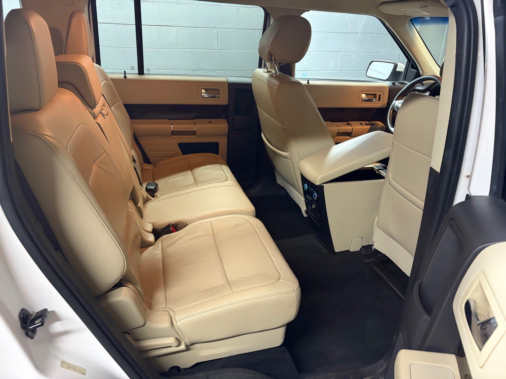 2018 Ford Flex Image 25