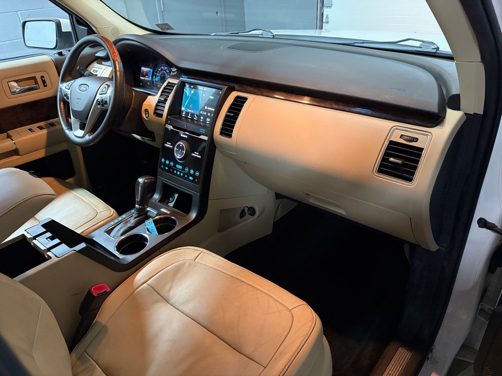 2018 Ford Flex Image 28