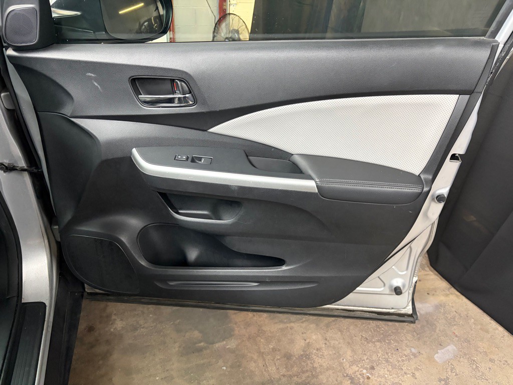 2016 Honda CR-V Image 32