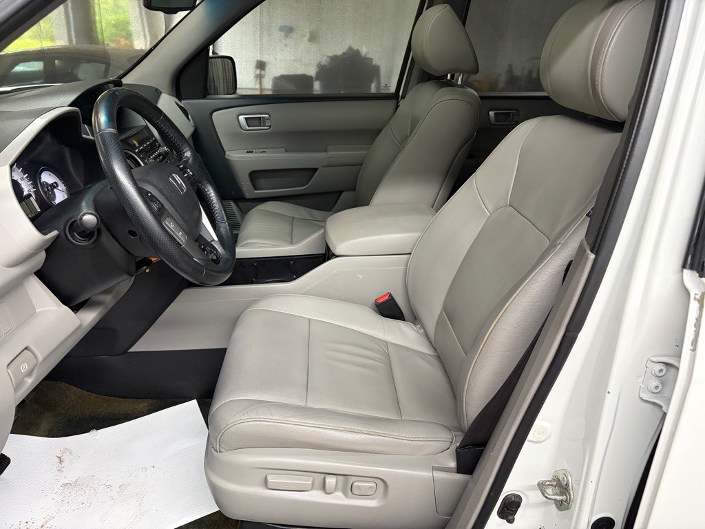 2015 Honda Pilot Image 15