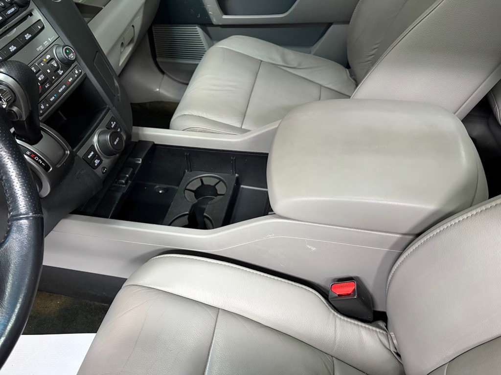 2015 Honda Pilot Image 24