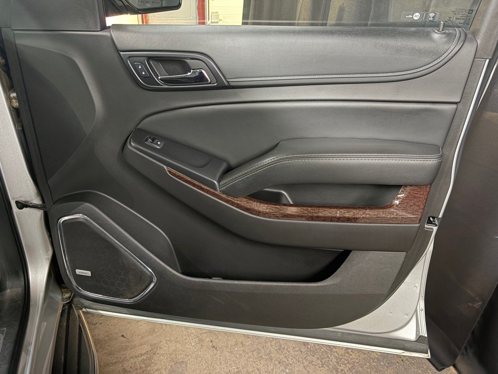 2016 GMC Yukon Image 32