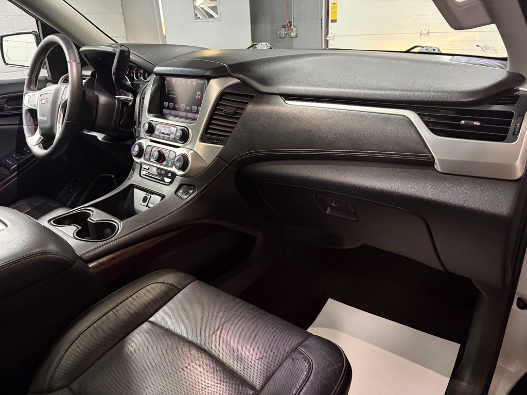 2016 GMC Yukon Image 34