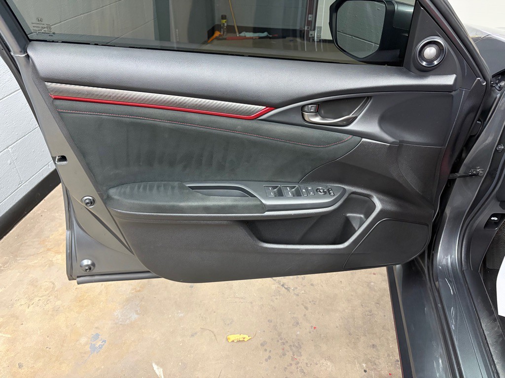 2017 Honda Civic Image 15