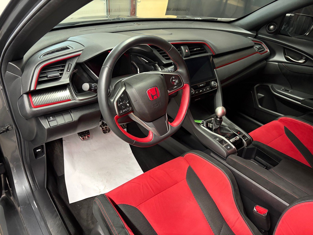 2017 Honda Civic Image 17