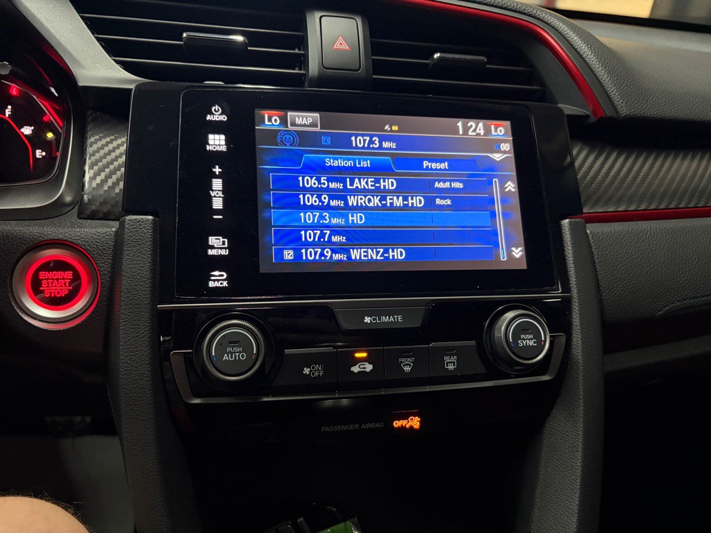 2017 Honda Civic Image 22