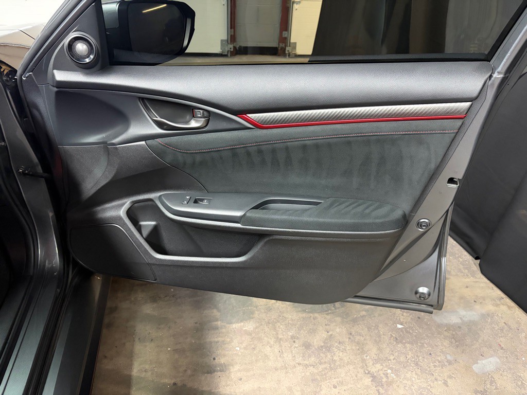 2017 Honda Civic Image 28