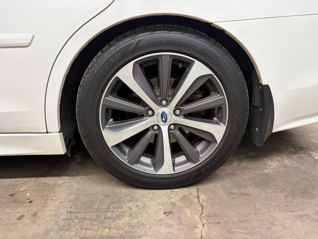 2016 Subaru Legacy Image 6