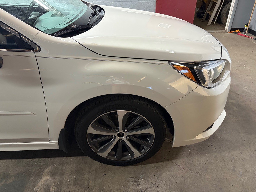 2016 Subaru Legacy Image 12