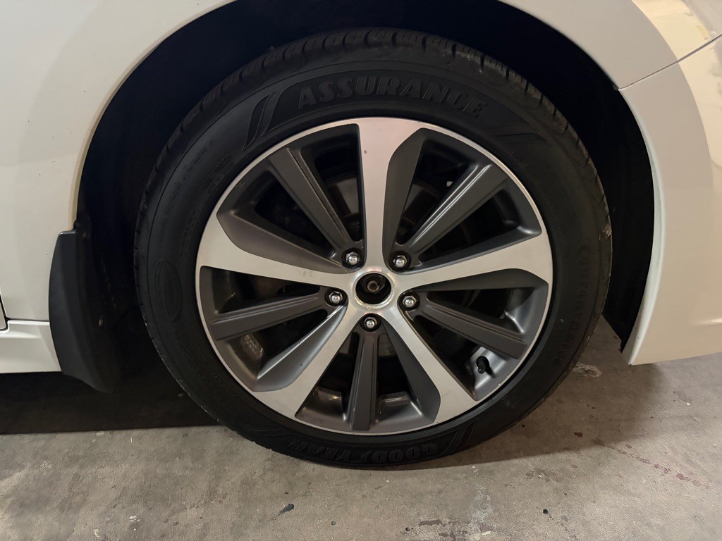 2016 Subaru Legacy Image 13
