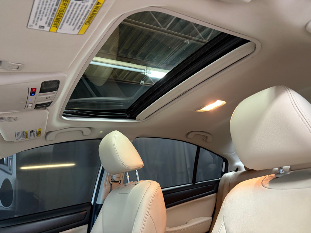 2016 Subaru Legacy Image 18