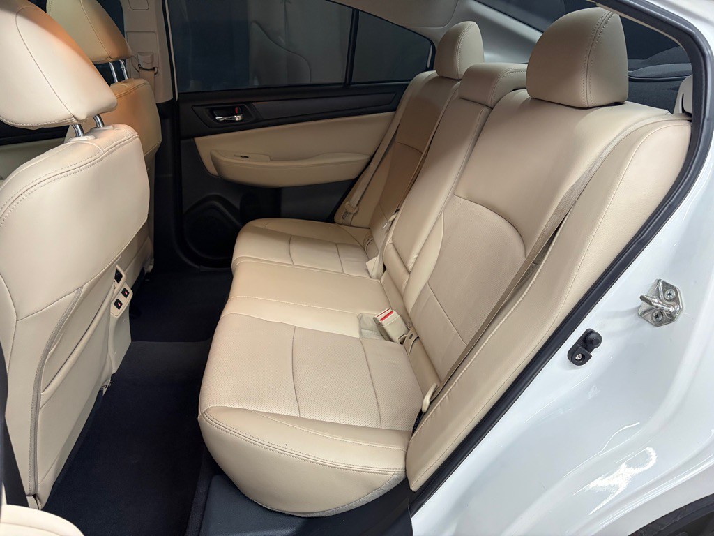 2016 Subaru Legacy Image 20