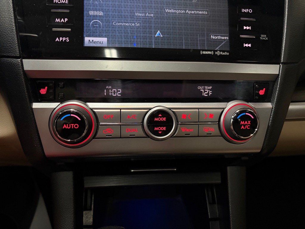2016 Subaru Legacy Image 26