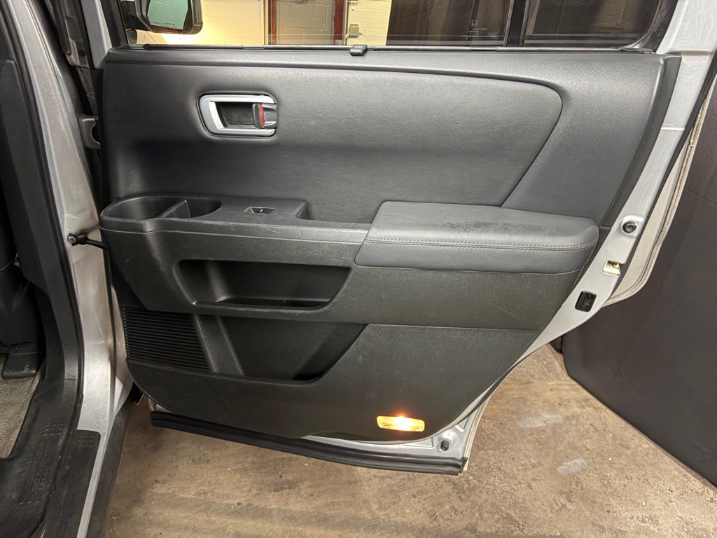 2011 Honda Pilot Image 30