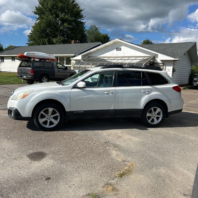 2013 Subaru Outback Image 4