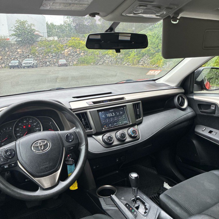 2014 Toyota Rav4 Image 2