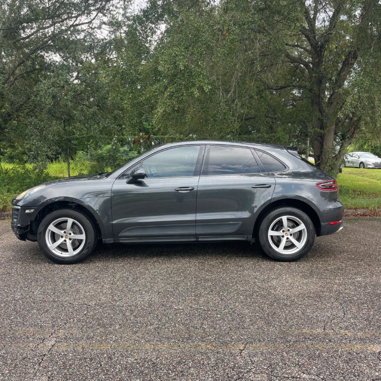 2017 Porsche Macan Image 3