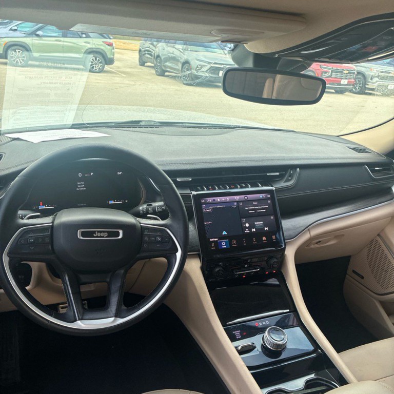 2021 Jeep Grand Cherokee Image 2