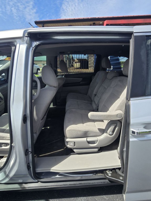 2013 Honda Odyssey Image 4