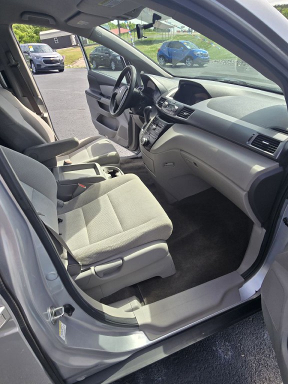 2013 Honda Odyssey Image 5