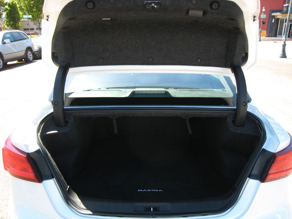 2017 Nissan Maxima Image 20