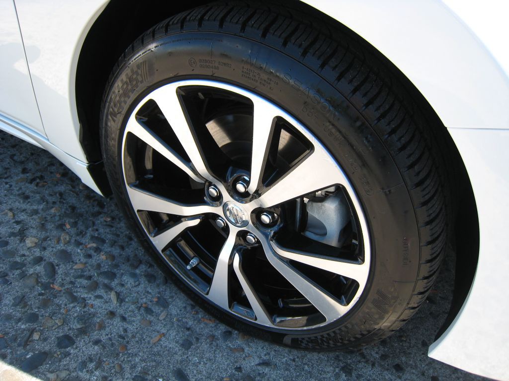 2017 Nissan Maxima Image 21