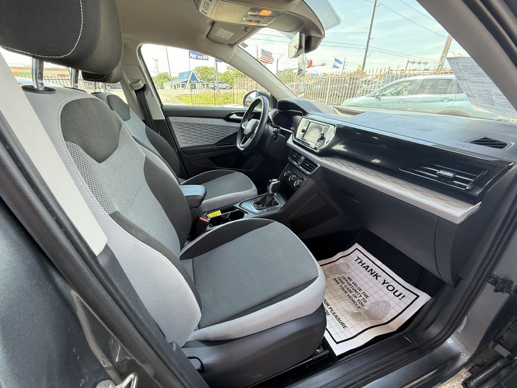 2022 Volkswagen Taos Image 9