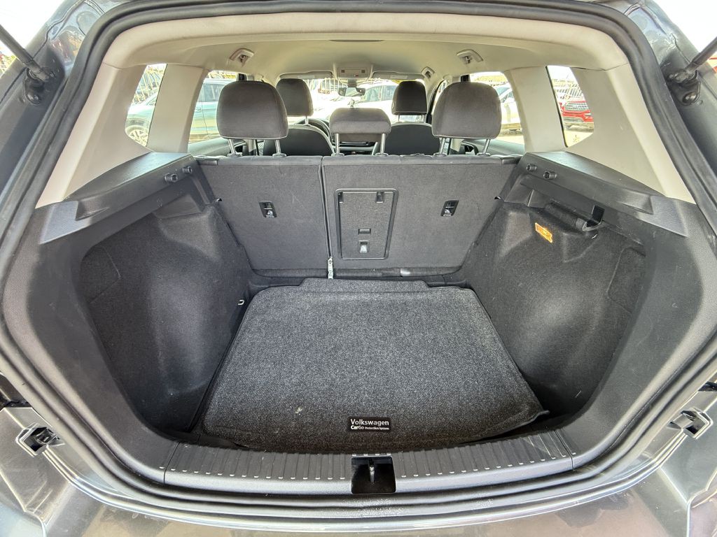 2022 Volkswagen Taos Image 11