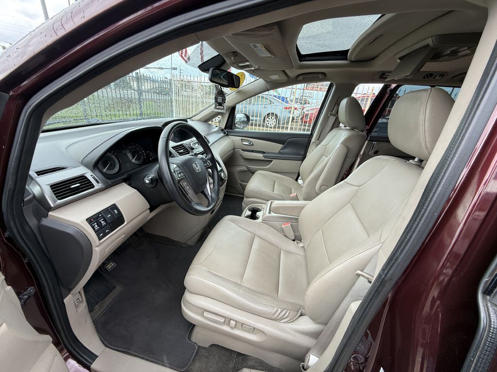 2015 Honda Odyssey Image 15