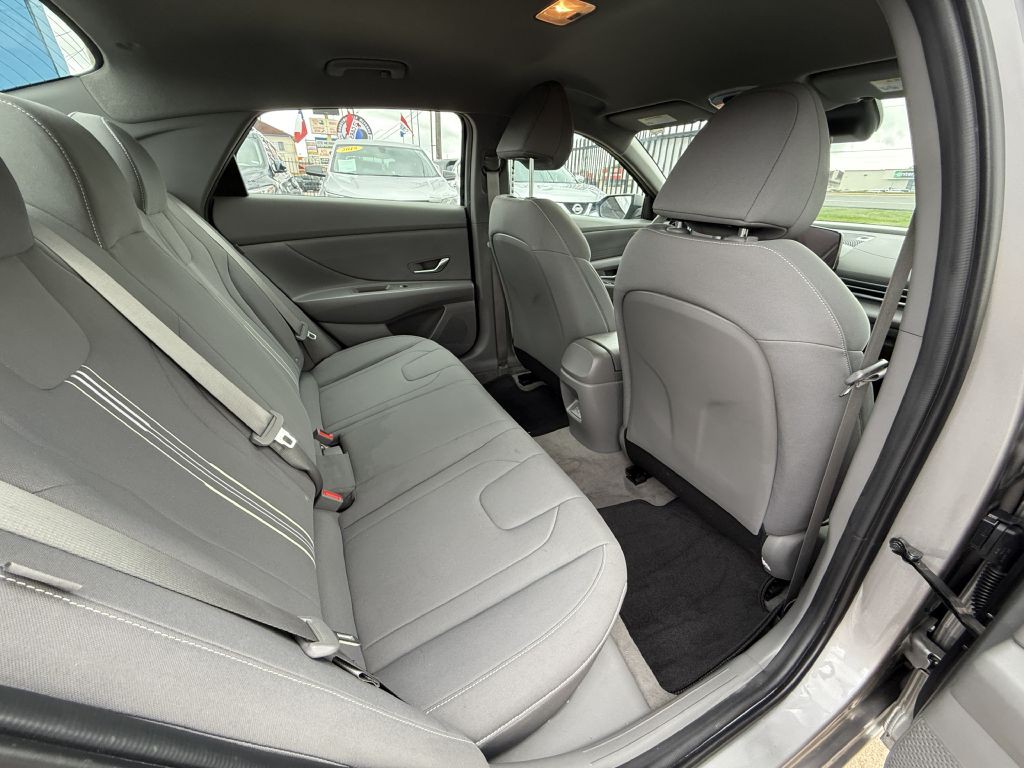 2024 Hyundai Elantra Image 10