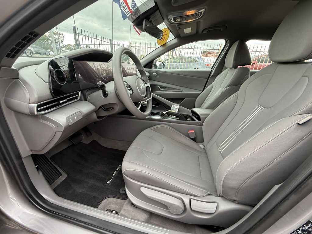 2024 Hyundai Elantra Image 13