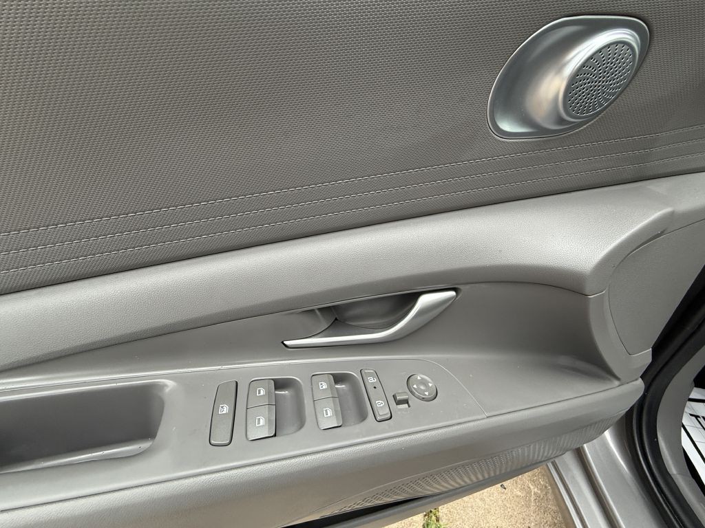 2024 Hyundai Elantra Image 14