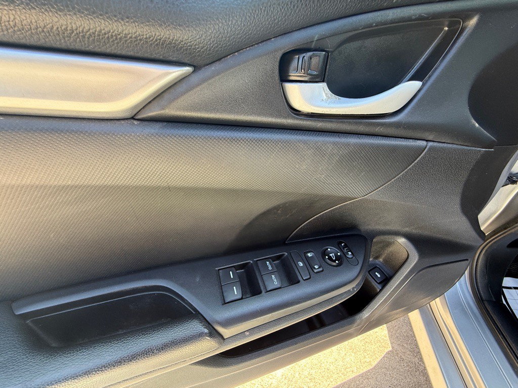 2019 Honda Civic Image 15