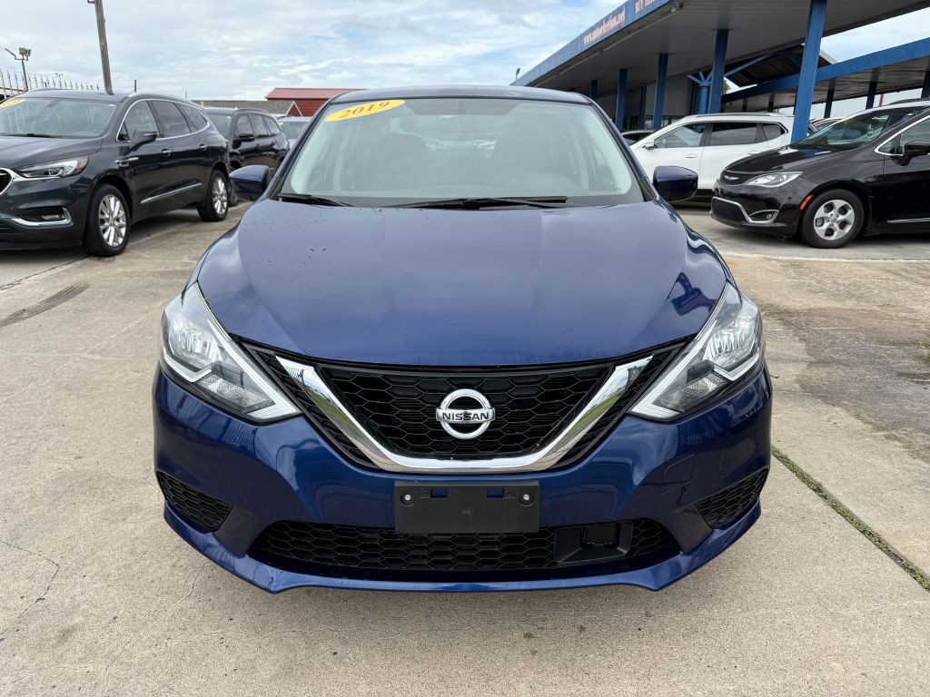 2019 Nissan Sentra Image 2