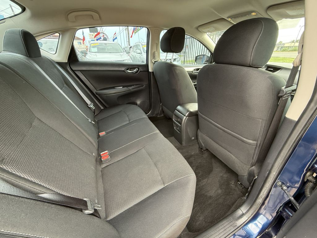 2019 Nissan Sentra Image 10
